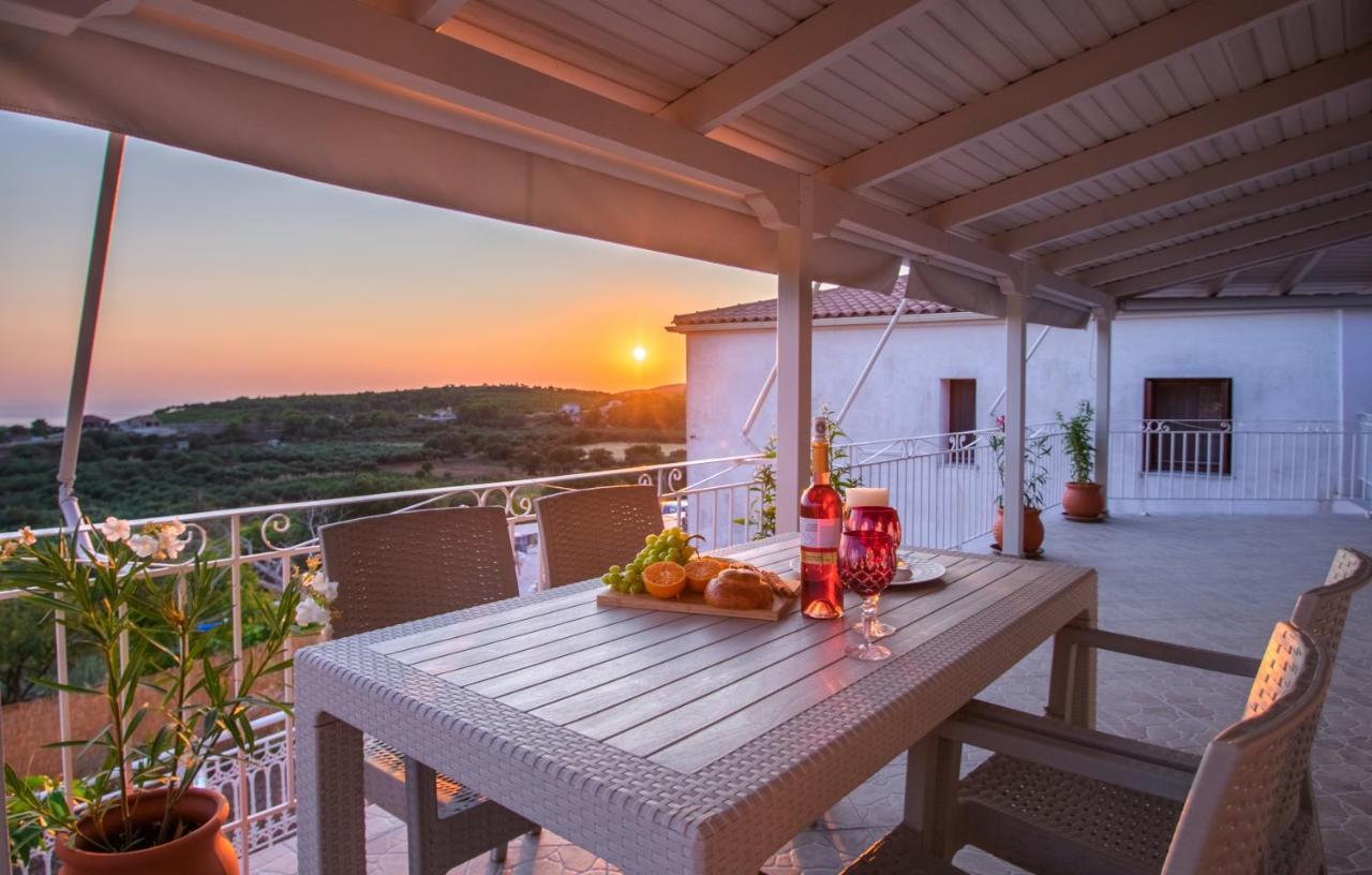 The View Villa Maries  Εξωτερικό φωτογραφία