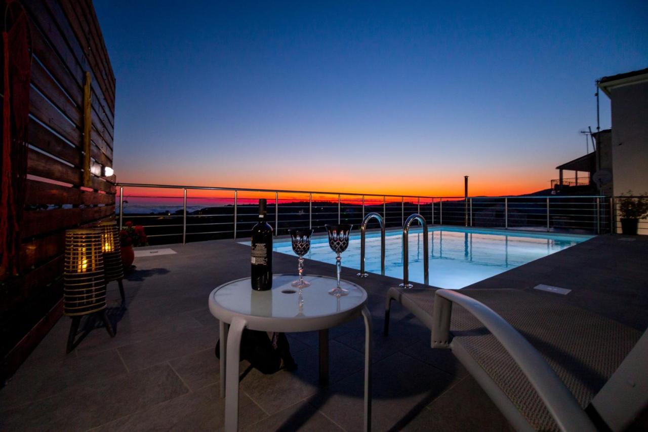 The View Villa Maries  Εξωτερικό φωτογραφία
